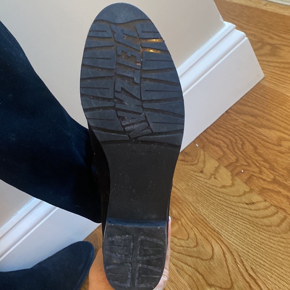 Suede over the knee boot, barely worn - Picture 2 of 4